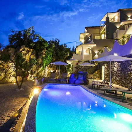 Villa Caruso